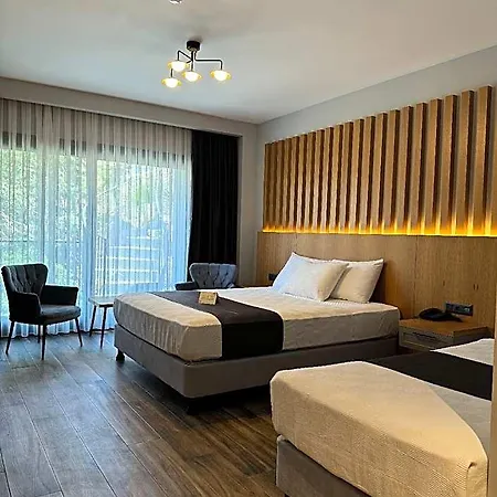 The Rest Port Argento Hotel